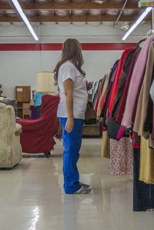 shopping-at-thrift-stores-helps-the-economy