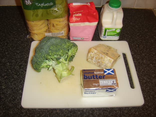 Principal ingredients for broccoli and Stilton cheese pasta