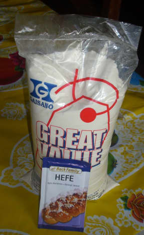 Flour and Dried Yeast (Hefe)