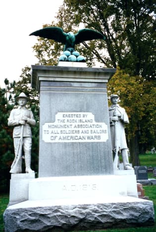 The Soldiers' &amp; Sailors' Memorial at Chippiannock Cemetery 