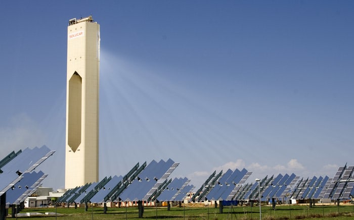Solucar PS10 is the first solar thermal power plant based on tower in the world that generate electricity in a commercial way.