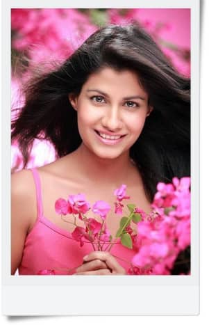 sexy-shreya-dhanwanthary-bio-with-pictures