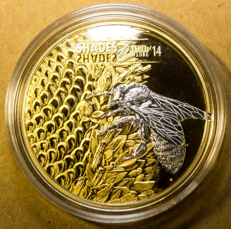 Elisabeth II 5 Dollar Bee Coin Reverse