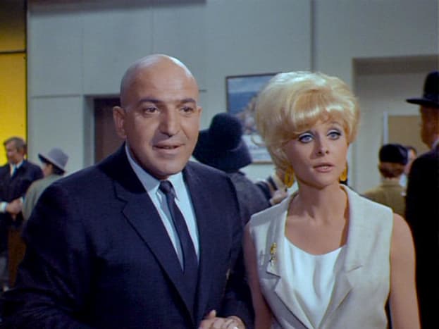 Telly Savalas  in The Five Daughters Affair