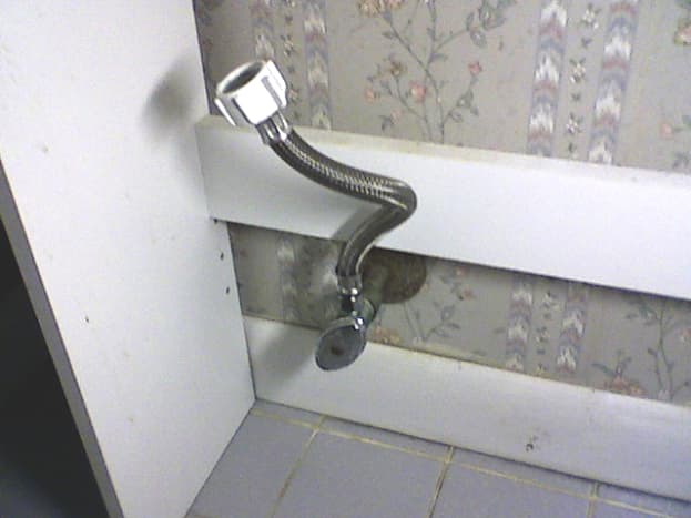 how-not-to-install-a-low-flow-toilet