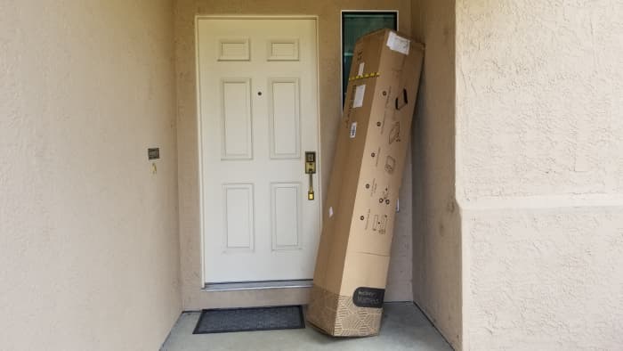 The BedStory mattress arrived at my door in two days with free shipping thanks to Amazon.