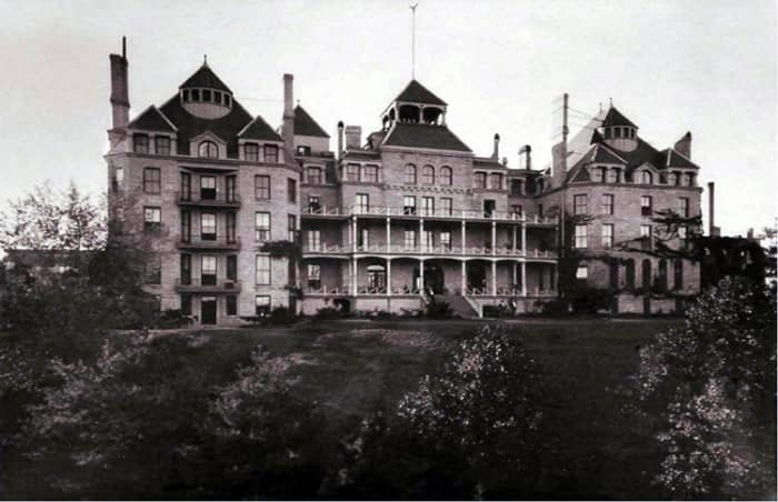 Crescent Hotel, Eureka Springs, Arkansas - Postcard, circa 1890s