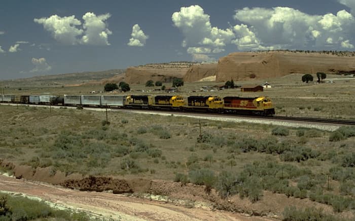 Santa Fe Railway trains on the Transcon in New Mexico Picture Gallery. 
