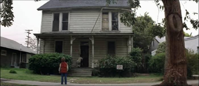 infamous-real-houses-from-iconic-horror-movies