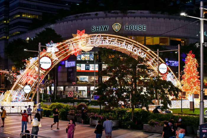 The floral-themed festive gateway for 2021. Elegant and exquisite, the dazzling arch is much welcomed by Singaporeans after a year of battling the COVID-19 pandemic.