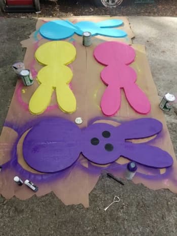 DIY Easter peeps. Use 2 different size circles for form and cut the Styrofoam. Exterior paint for color and while wet added glitter. 