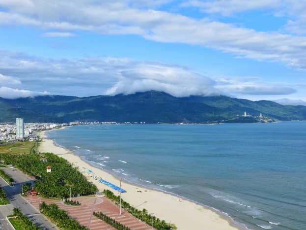 Da Nang looked amazing in the morning as we had some coffee at the roof cafe on A La Carte Hotel
