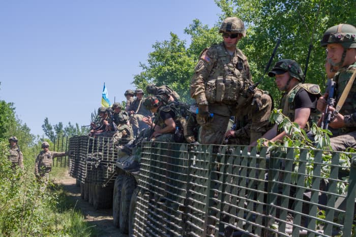 On June 6, 2015, US paratroopers and Ukrainian National Guard participated in the Fearless Guardian exercise near Yavoriv, Ukraine.