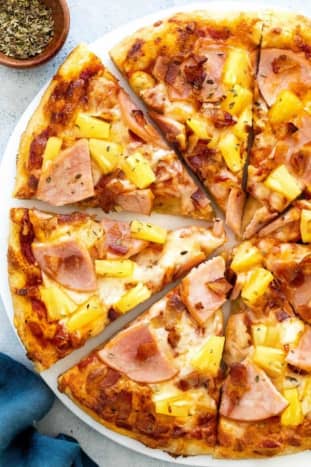 Hawaii: Pineapple Pizza