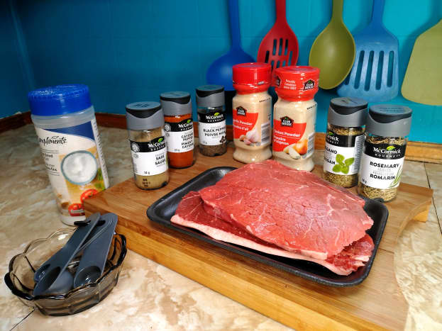 Required ingredients for preparing steak