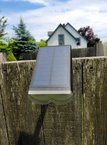 review-of-the-linkind-starray-outdoor-solar-spotlights