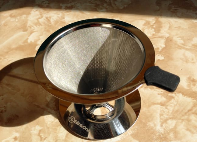 Review of the KitchenBoss Electric Pour-Over Kettle - Dengarden
