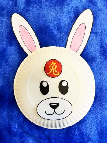 Here is the finished Paper Plate Rabbit.