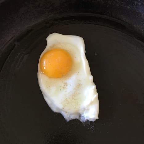 Frying duck egg