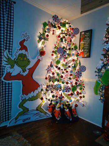 60+ Easy Grinch Christmas Decor and Party Ideas - Holidappy