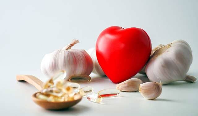 4-unexpected-heart-health-benefits-of-garlic-that-will-inspire-you-to-include-it-in-your-diet