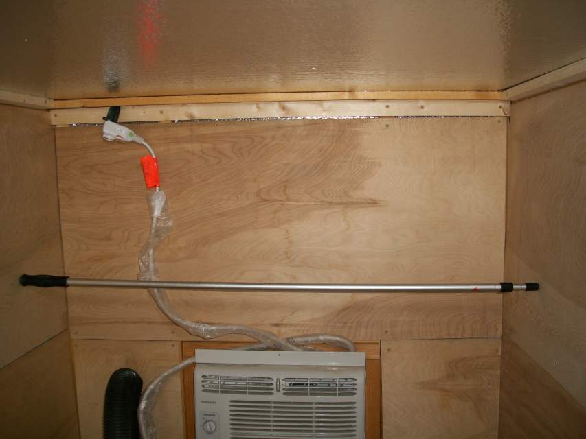 DIY AirConditioned Dog House With Drop Ceiling and Insulation Dengarden