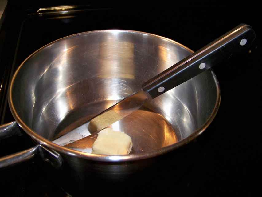 How to Make a Basic White Sauce 3 Ways (With Photos) Delishably