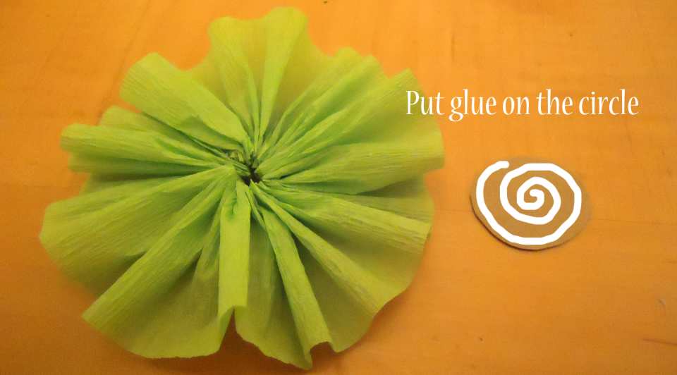 How to Make Crepe Paper Rosettes