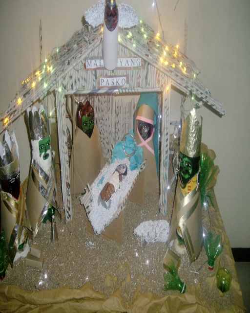 Mangers or Nativity Scene Displays Using Recycled Papers and Materials Holidappy