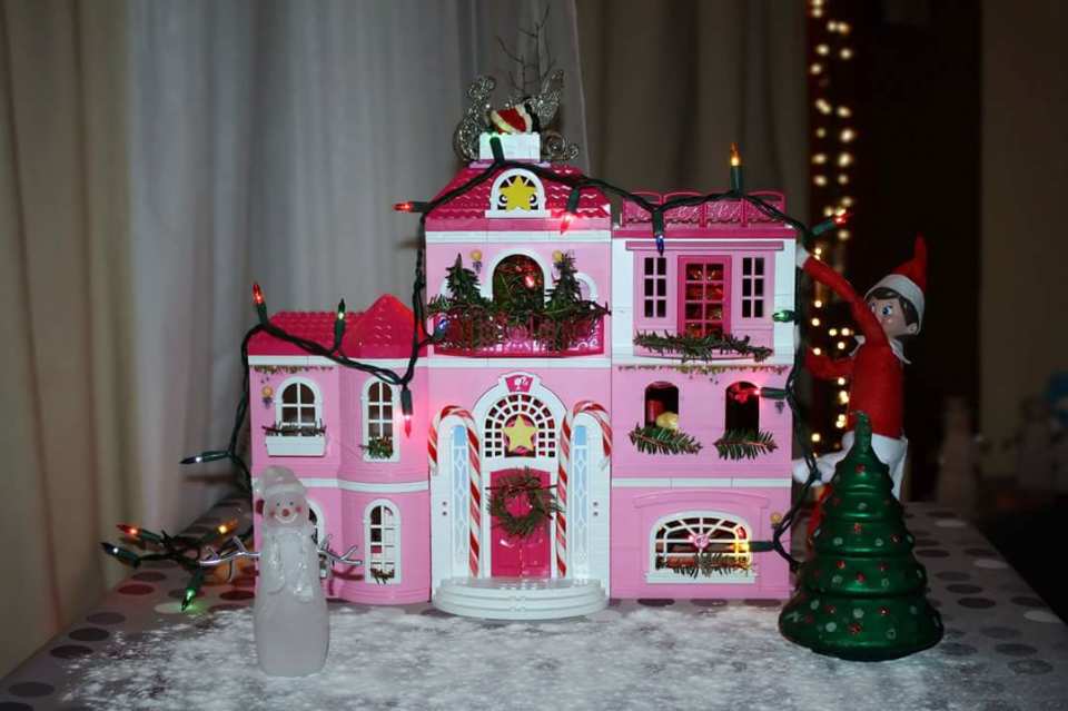 73 Cute and Creative "Elf on the Shelf" Ideas Holidappy