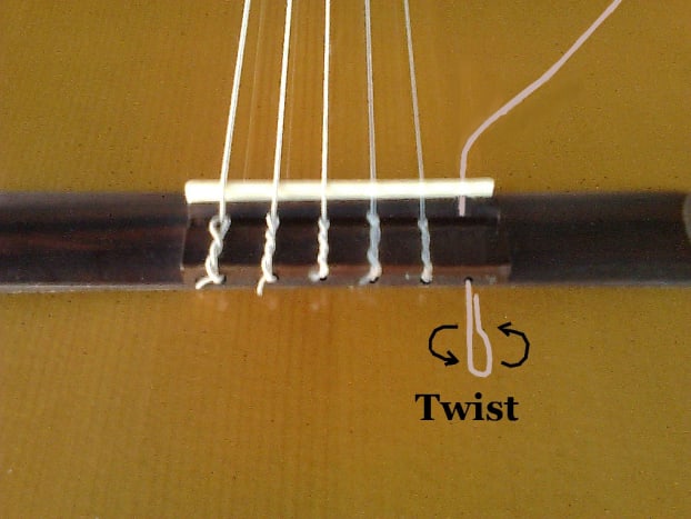 Restring an Acoustic Guitar - Spinditty - Music