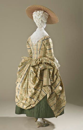 Women's Fashions of the 1700s - Bellatory