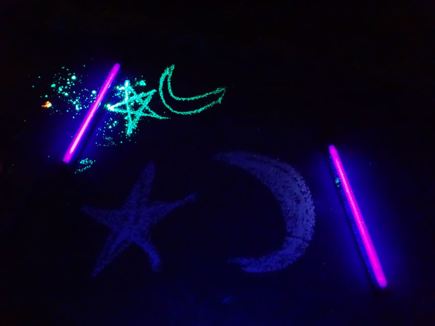 How to Make GlowintheDark Chalk WeHaveKids Family