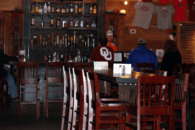 the-red-dirt-brewhouse-ardmore-oklahoma-the-new-pub-in-town