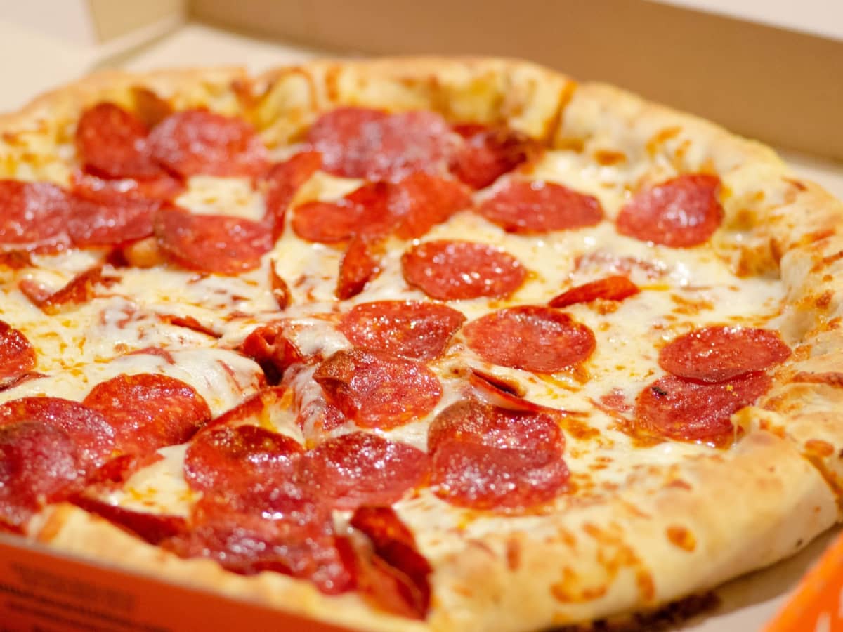 We Finally Know Why Little Caesars Stopped Saying 'Pizza! Pizza!