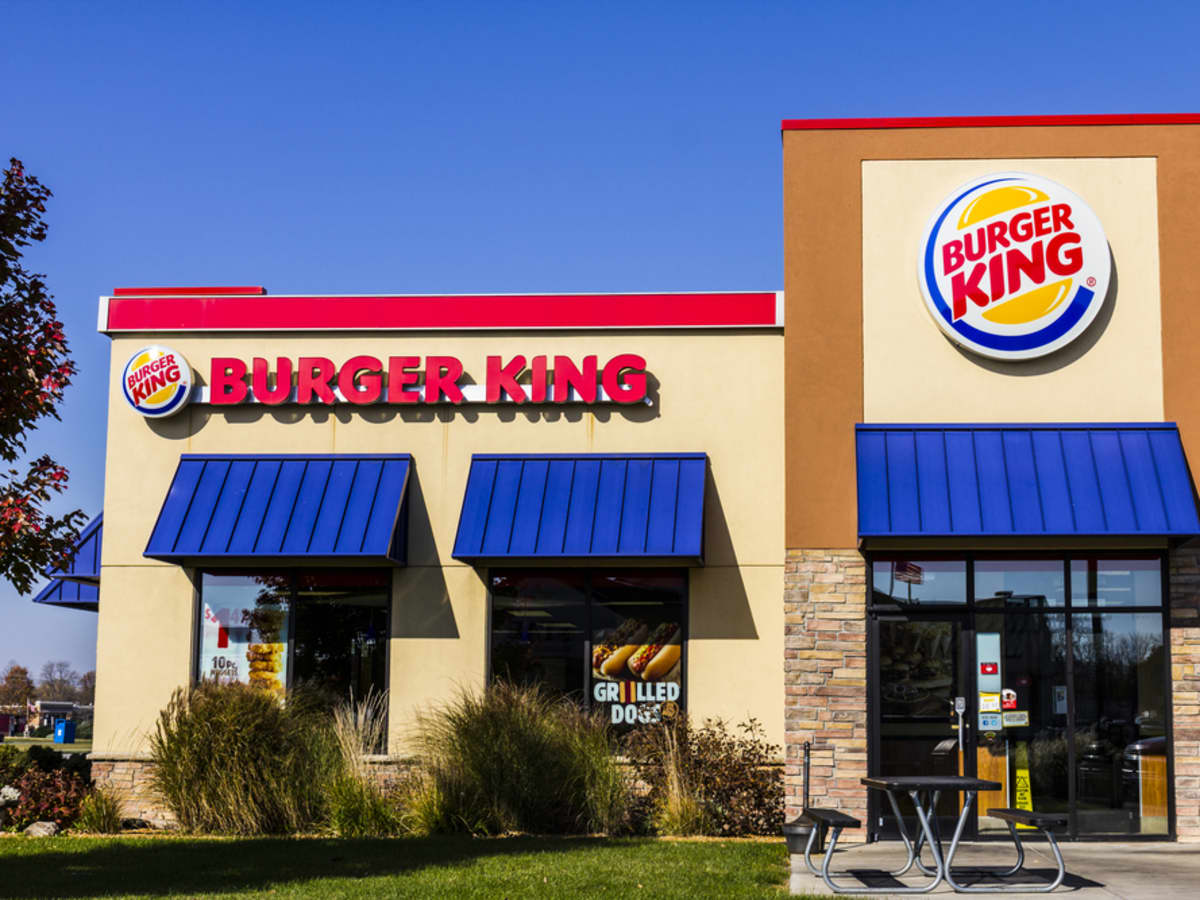 Burger King's Cool 'Spiderverse' Takeover Has People Caught in Its Web -  Delishably News