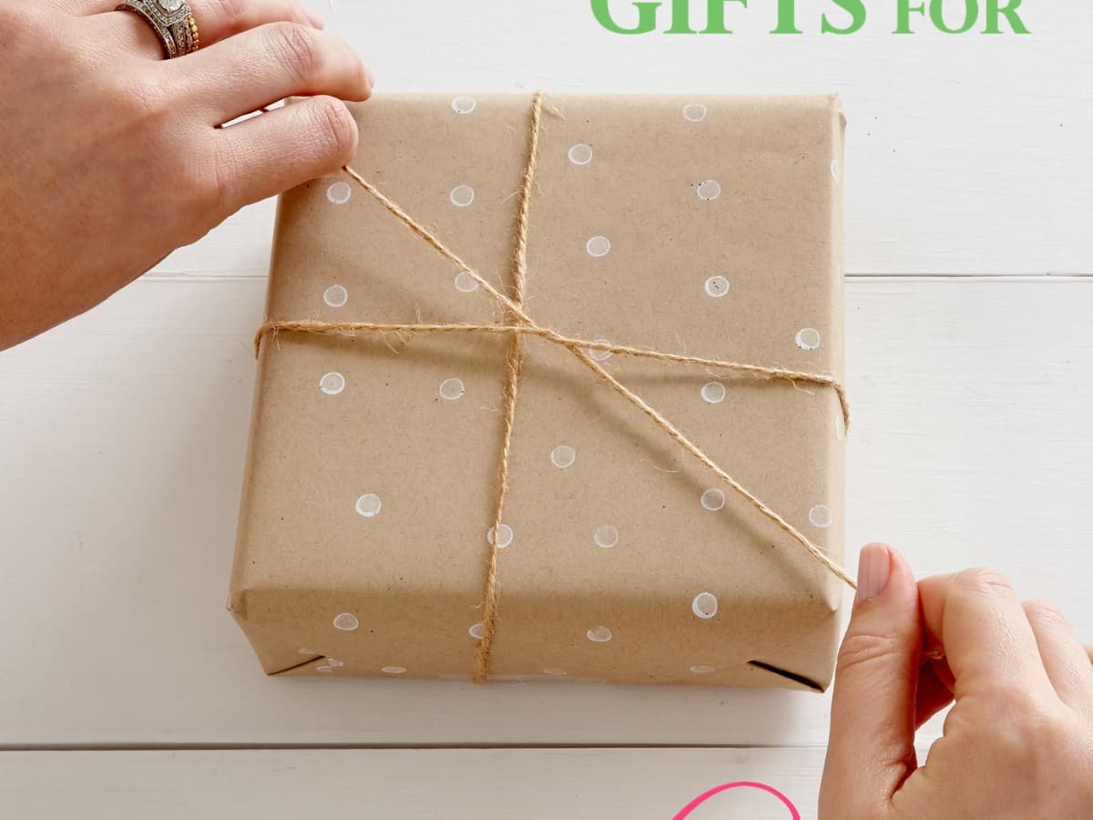 Make your own gift bags - 31 DIY gift bags - Gathered
