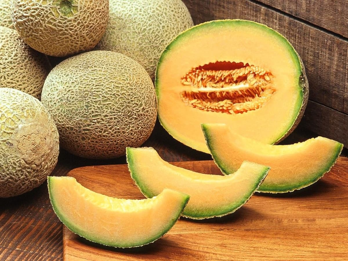 Honeydew Melon: Health Benefits, Nutrition, & Side Effects