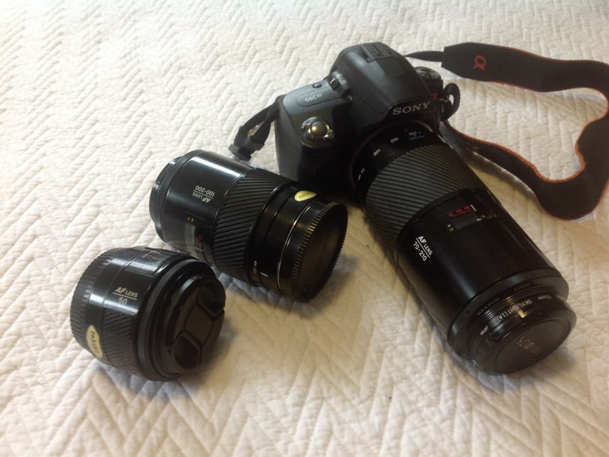 Minolta AF ZOOM XI 28-80mm F4-5.6 lens for Sony Alpha DSLR Minolta A 