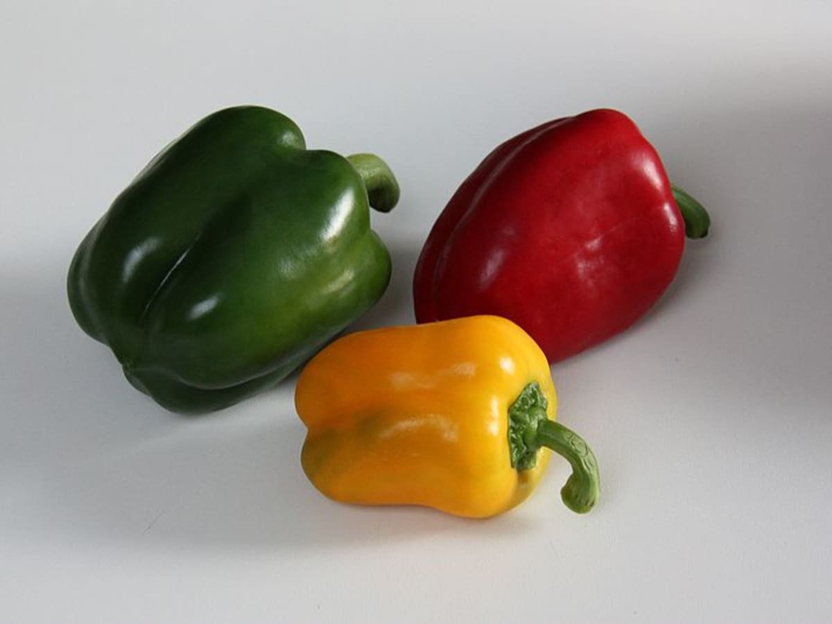 How to Get a Green Bell Pepper to Turn Red - Dengarden