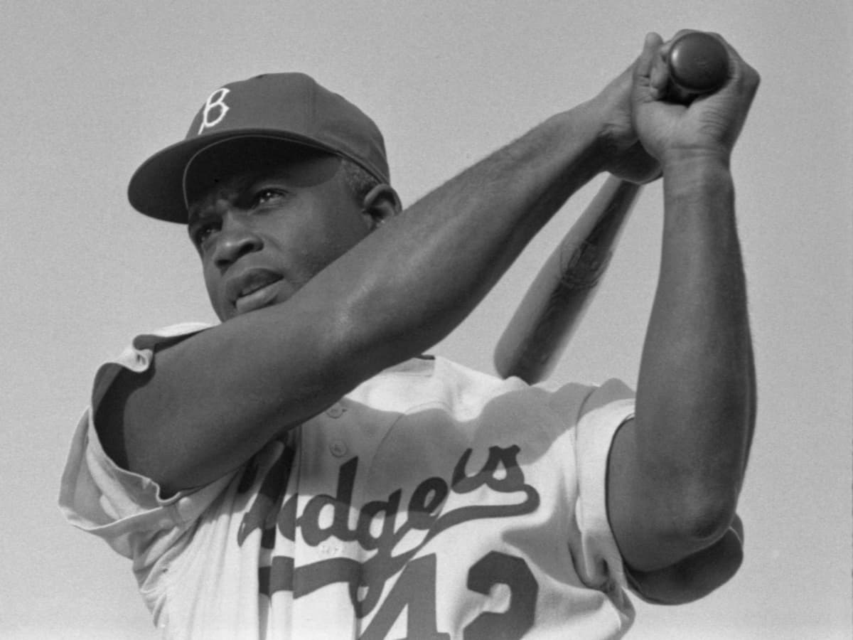 Jackie Robinson's Struggle as the First Black Player in MLB ...