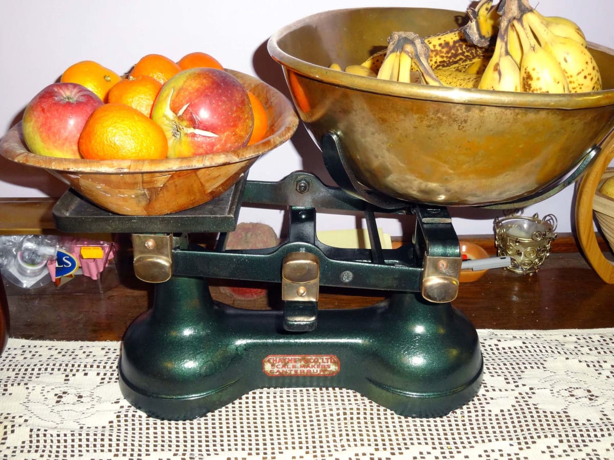 Vintage Antique Metal Decorative Weighing Scales for Candle Holder