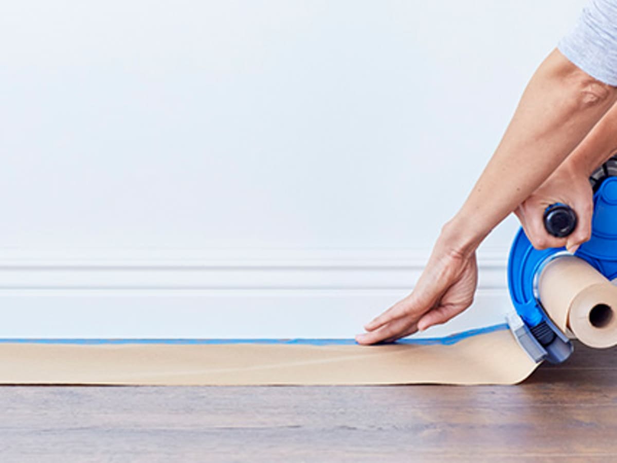 How to Keep Paint off a Carpet When Painting Baseboard - Fine