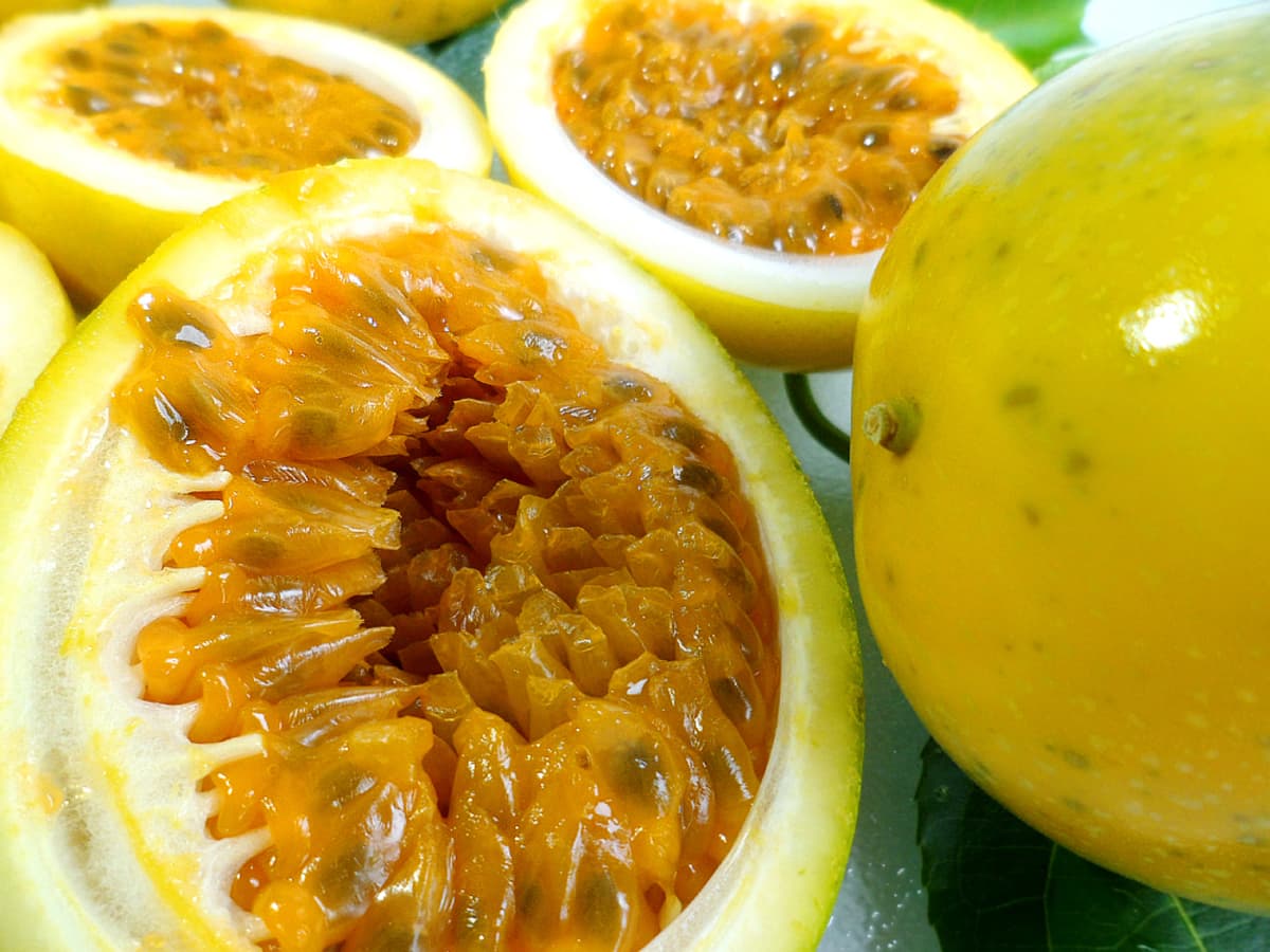 A Tropical Taste of Hawaii: Yellow Passion Fruit Liliko'i - Dengarden