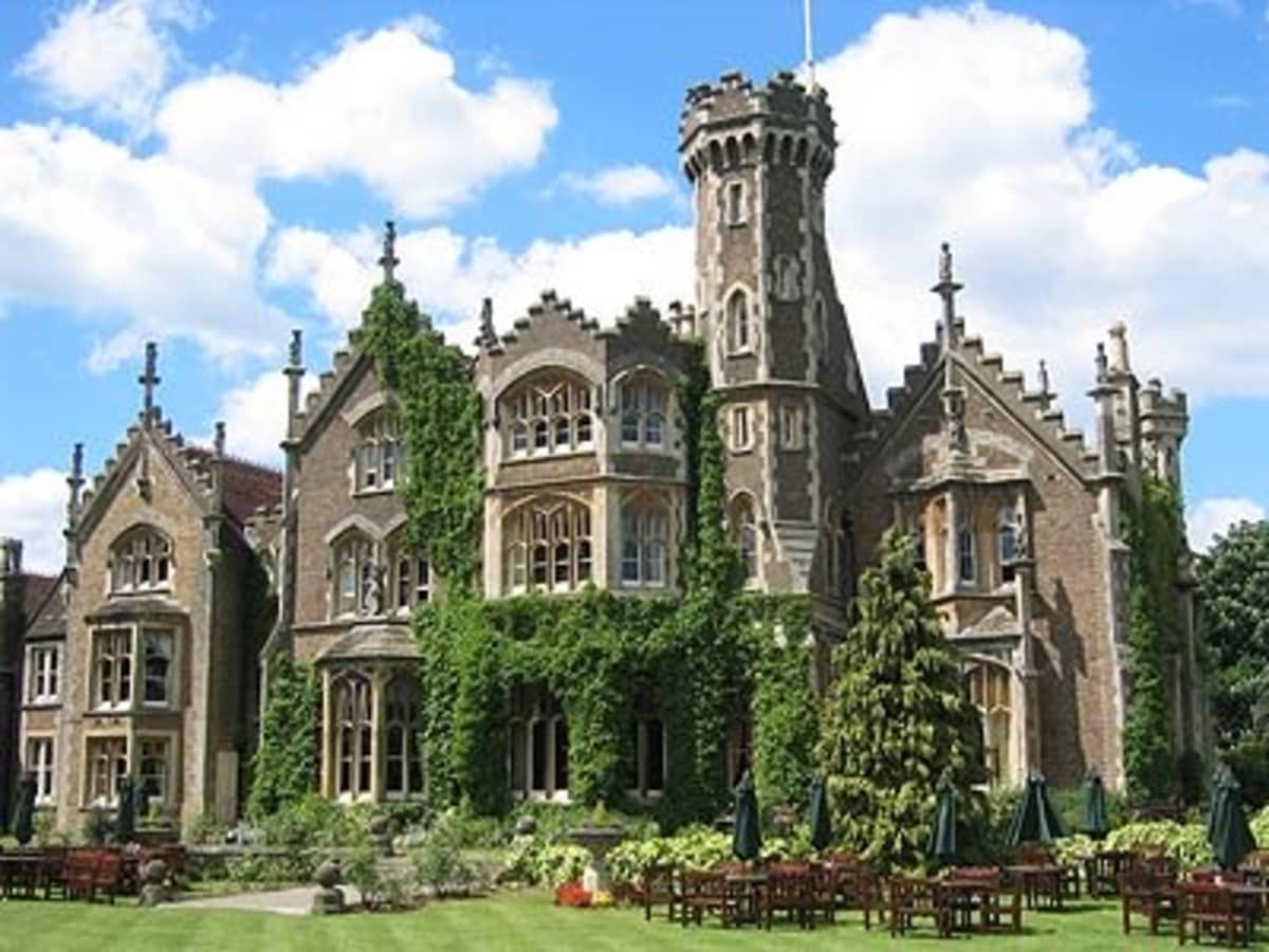The Real Hammer House of Horror: Oakley Court Hotel Windsor - Exemplore