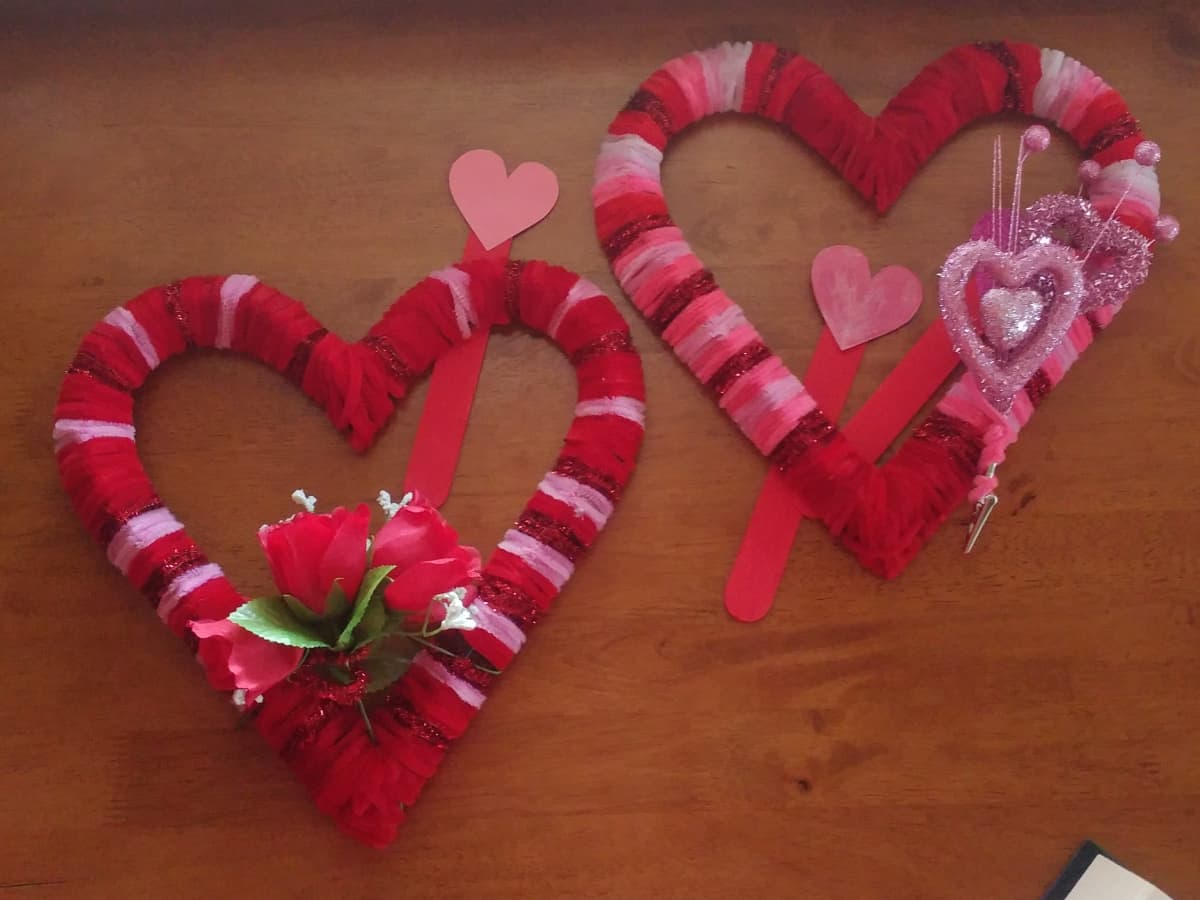 Dollar Tree Valentine's Day Heart Wreath using 2 Colors of 6 Inch