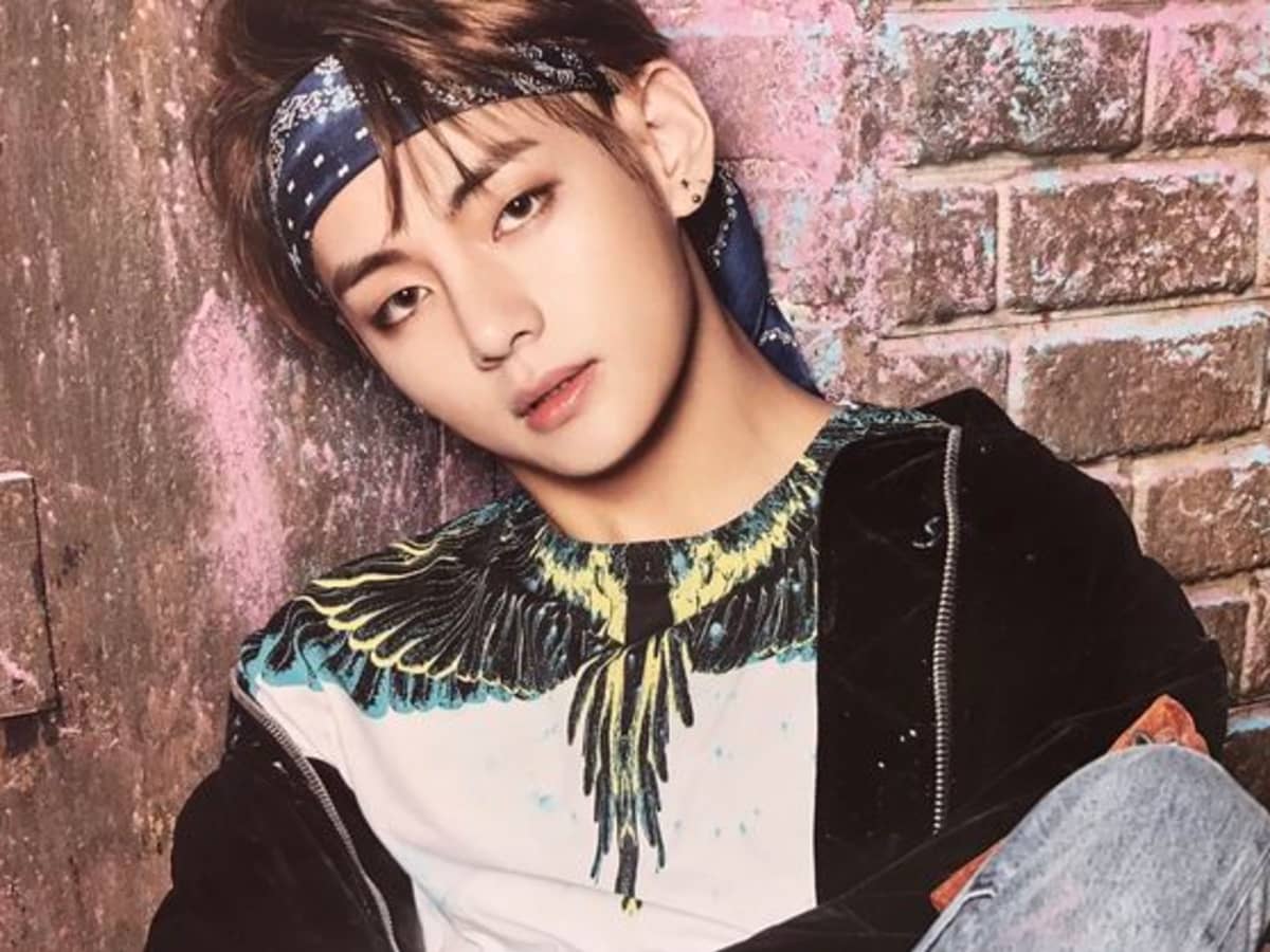 BTS Taehyung TOP 10 Most Gorgeous Visuals With Gucci Outfits All