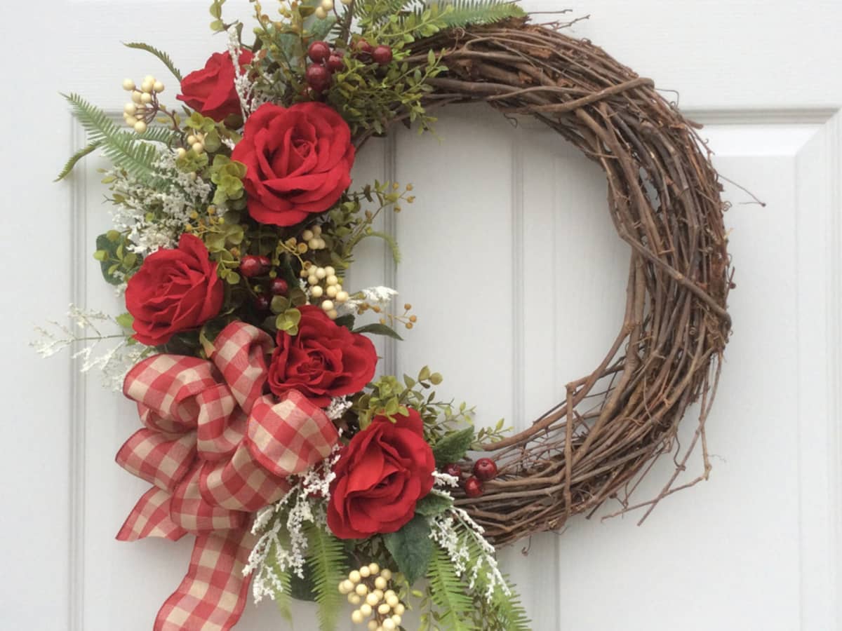 Valentines Day Wreath DIY - Quick and Easy!