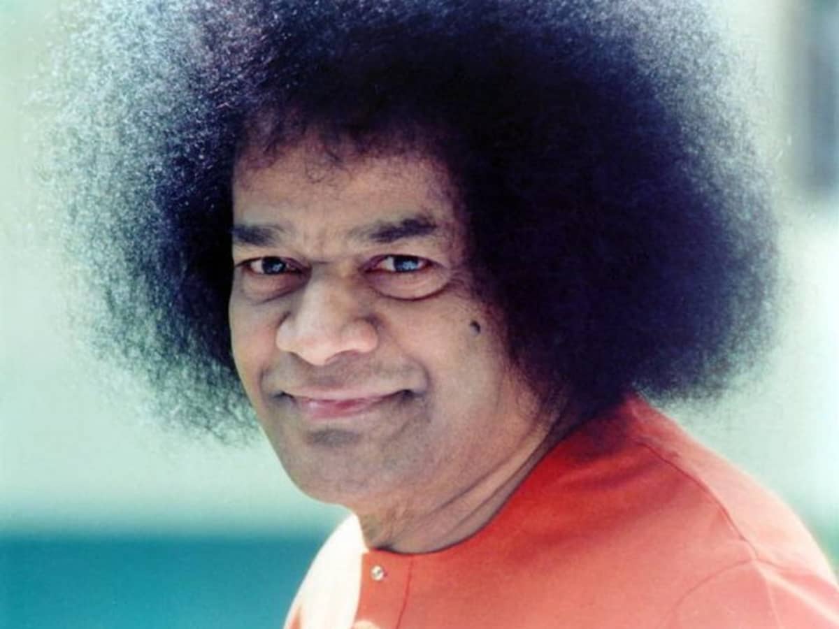 Miracles of vibhuti manifestations from Bhagawan Sri Sathya Sai ...