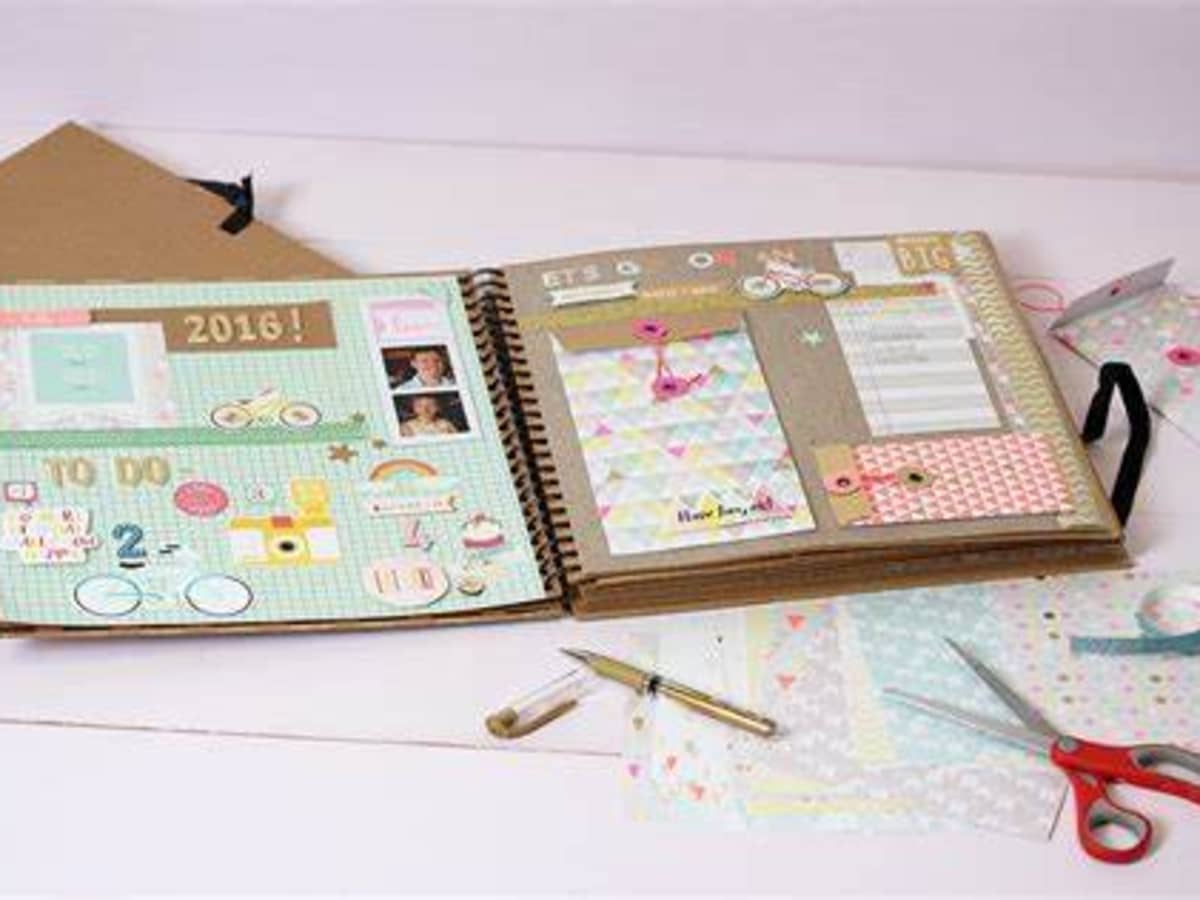 White Scrapbook with Pop-Up Pages